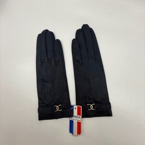 Unworn ,Vintage Navy Fine Buttersoft Kidskin Gloves, Barnier, Made In France